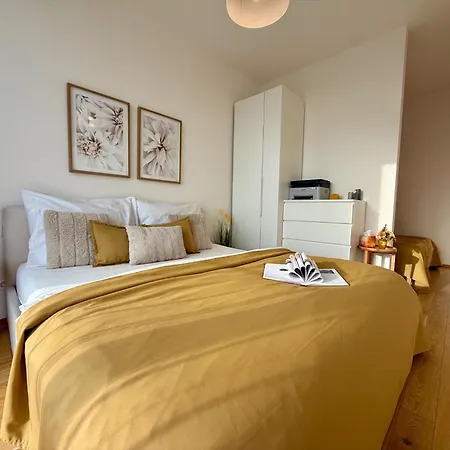 Apartino - Free Parking, Balcony, Easy Access, Metro Station, Nespresso, Netflix * Πράγα