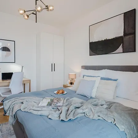 Apartino - Free Parking, Balcony, Easy Access, Metro Station, Nespresso, Netflix