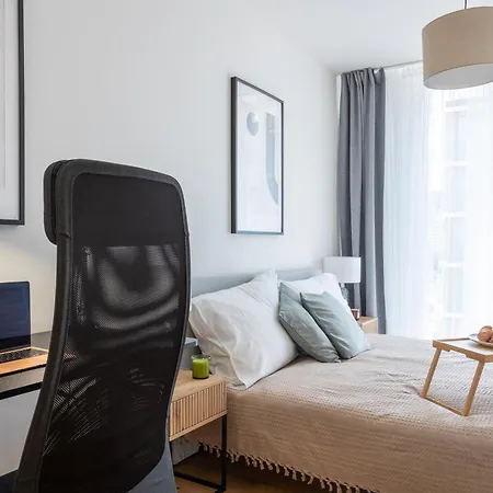 Apartment Apartino - Free Parking, Balcony, Easy Access, Metro Station, Nespresso, Netflix