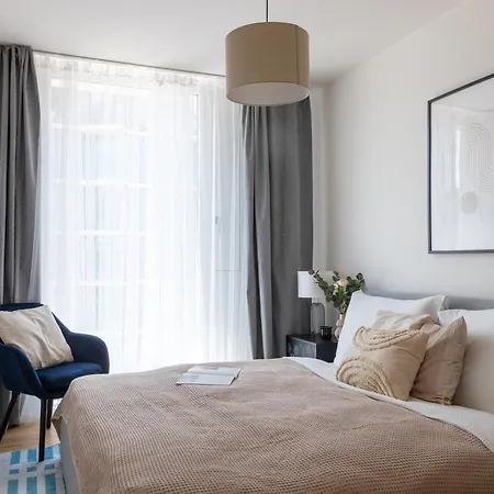 Apartino - Free Parking, Balcony, Easy Access, Metro Station, Nespresso, Netflix