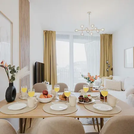 Apartamento Apartino - Free Parking, Balcony, Easy Access, Metro Station, Nespresso, Netflix Praga